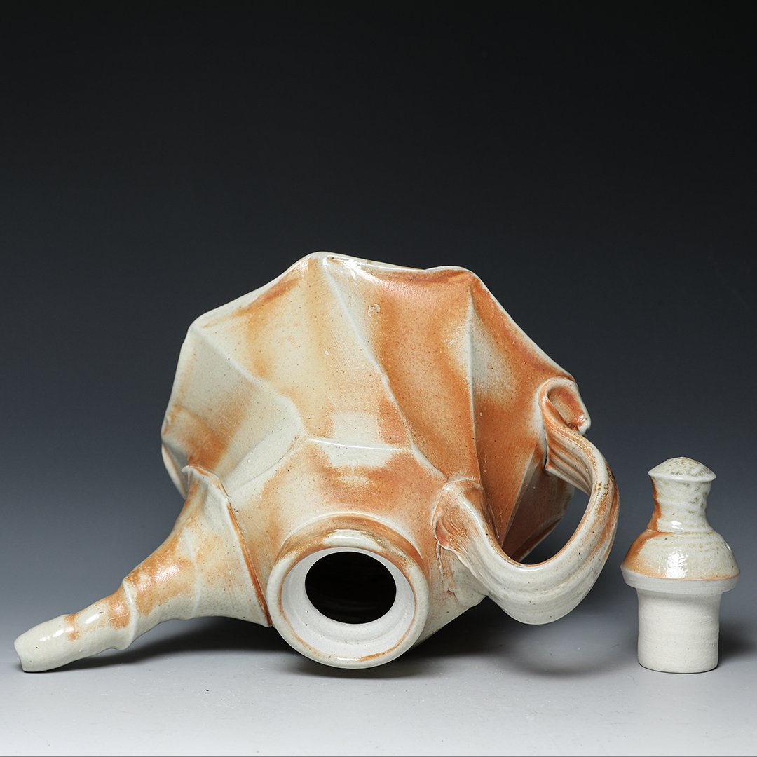 Gertrude Graham Smith - Teapot - ggs001 — In Tandem Gallery